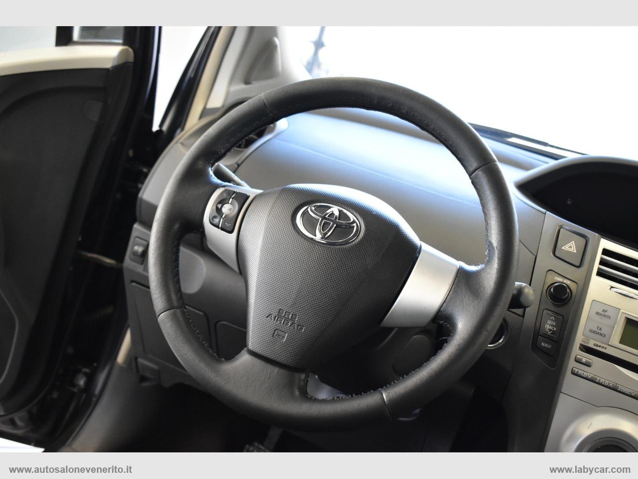 TOYOTA Yaris 1.4 D-4D 5p. Sol