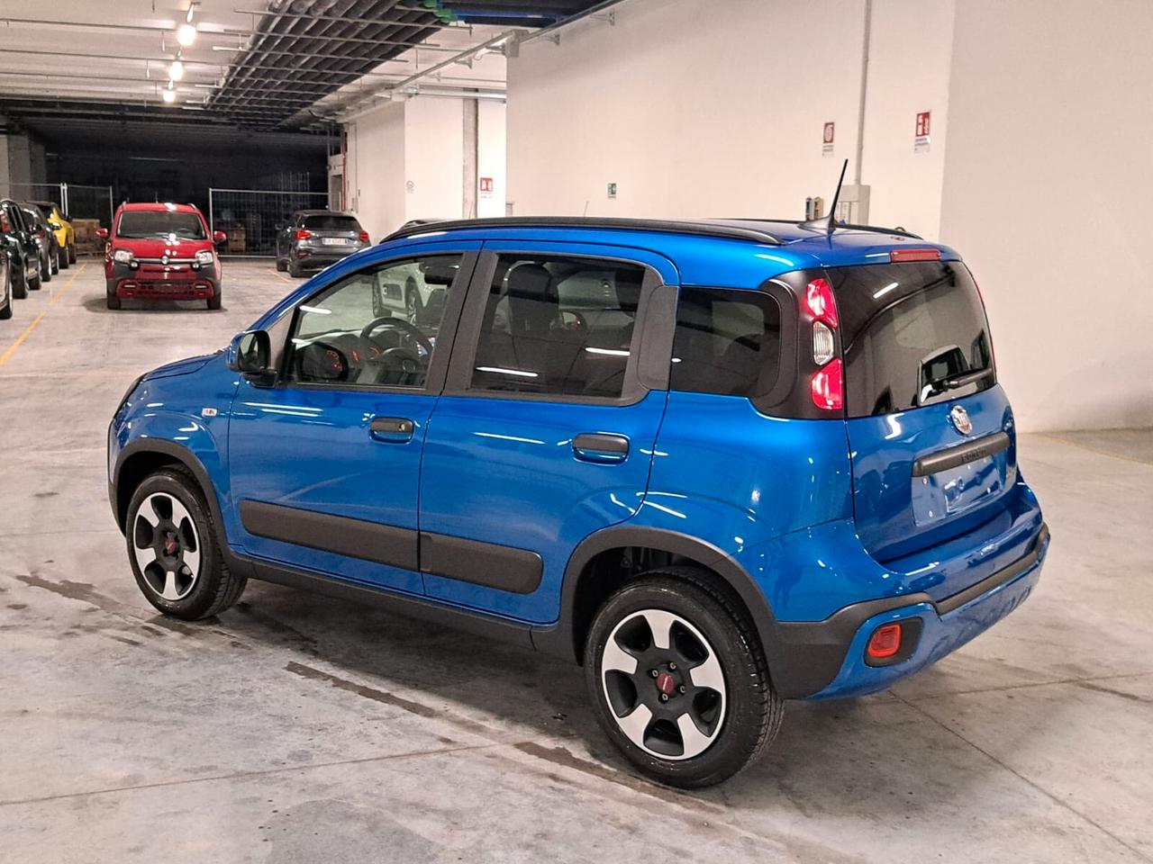 Fiat Panda 1000 FireFly Hybrid 70CV Cross 5 Porte Km. 0