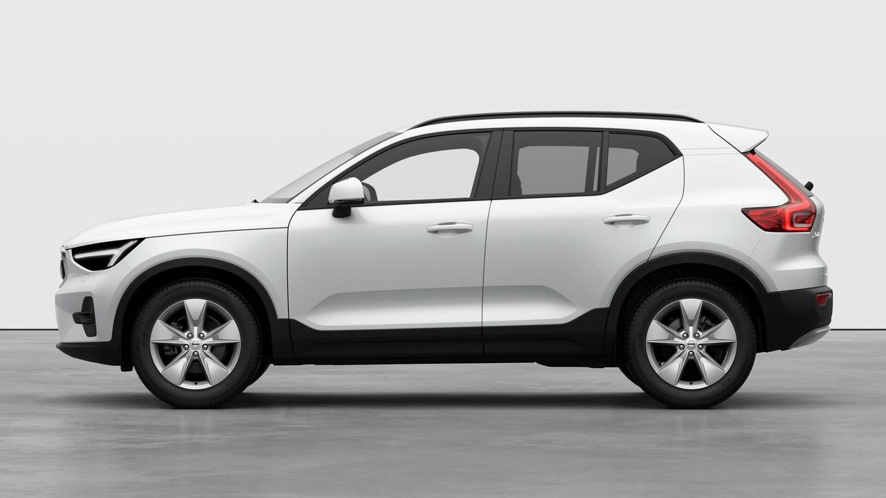Volvo XC40 Mild Hybrid B3 163cv Crystal White