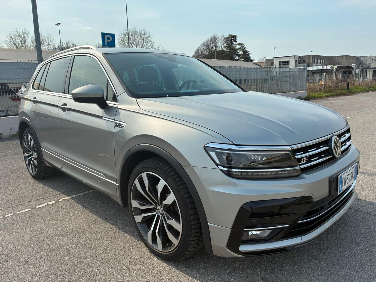 Tiguan 2.0 TDI SCR DSG 4MOTION Advanced BMT R-line