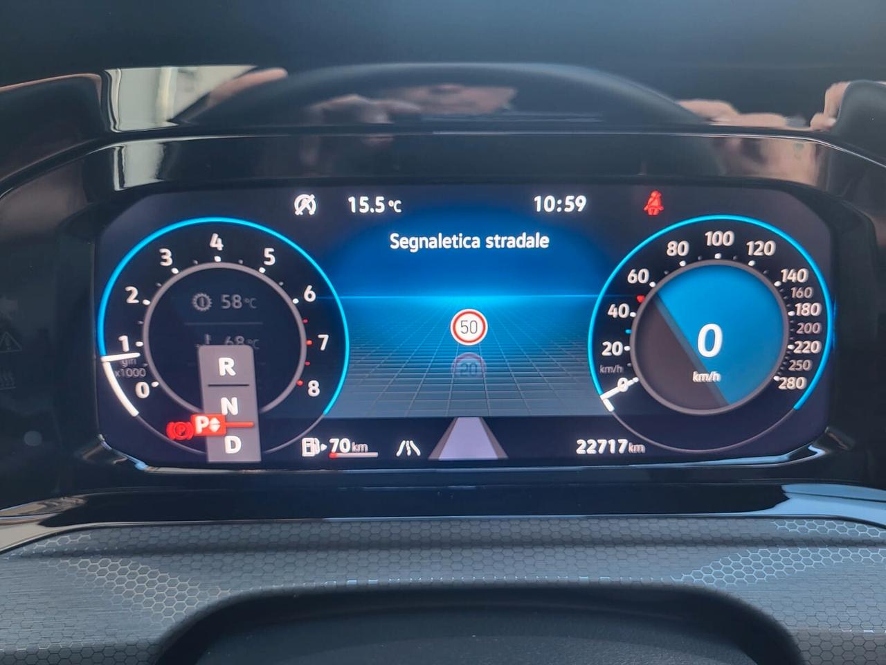 Volkswagen Golf GTI 2.0 DSG 245 CV/PELLE VIENNA / TETTO APRIBILE / FARI IQ...