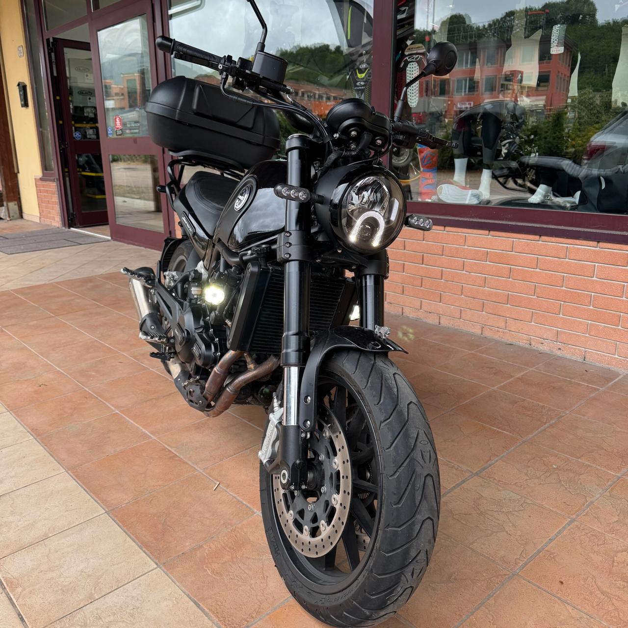Benelli Leoncino 500