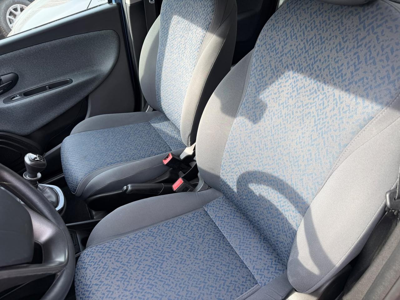 Lancia Ypsilon 1.0 hybrid
