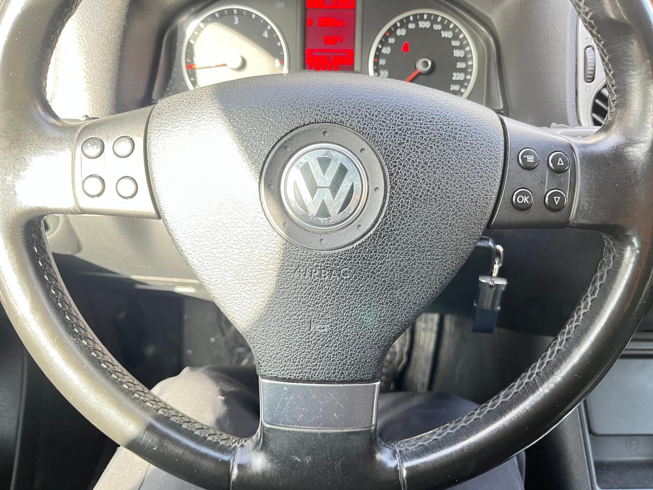 Volkswagen Tiguan 2.0 16V TDI DPF tiptronic Sport & Style (18°)