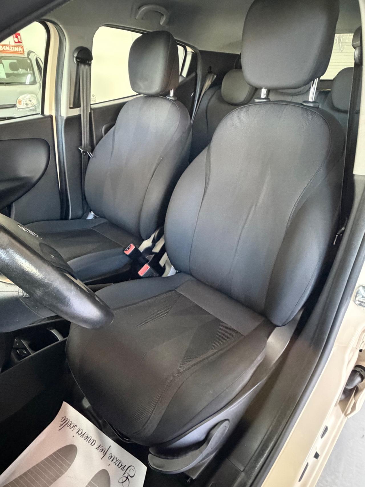 Lancia Ypsilon 1.2 GPL