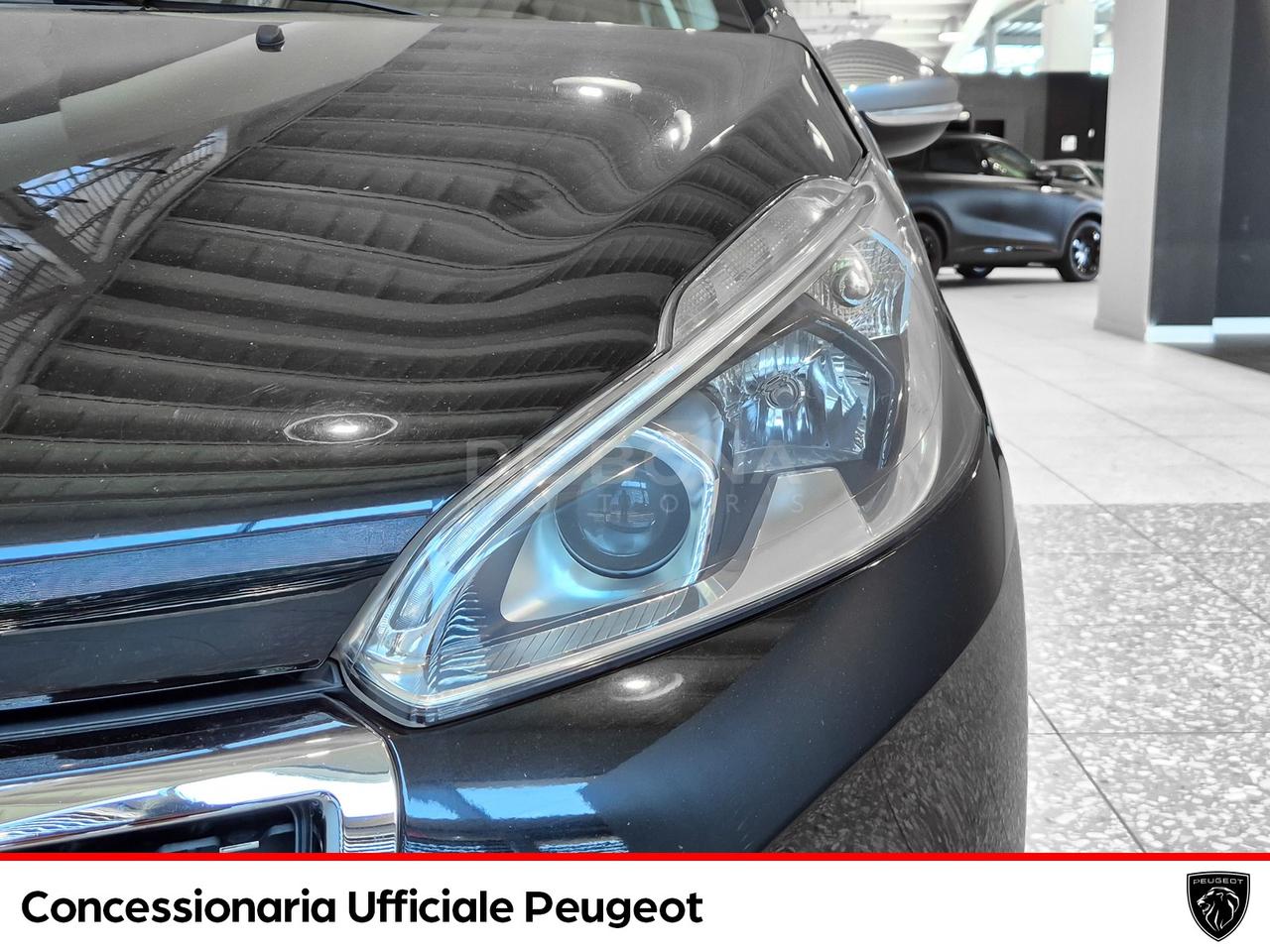 Peugeot 208 5p 1.2 puretech allure 82cv