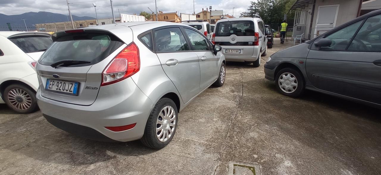 Ford Fiesta 1.4 5 porte Bz.- GPL