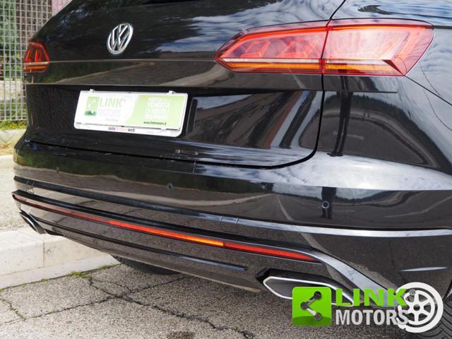 VOLKSWAGEN Touareg 3.0 V6 TDI 286 CV R-LINE