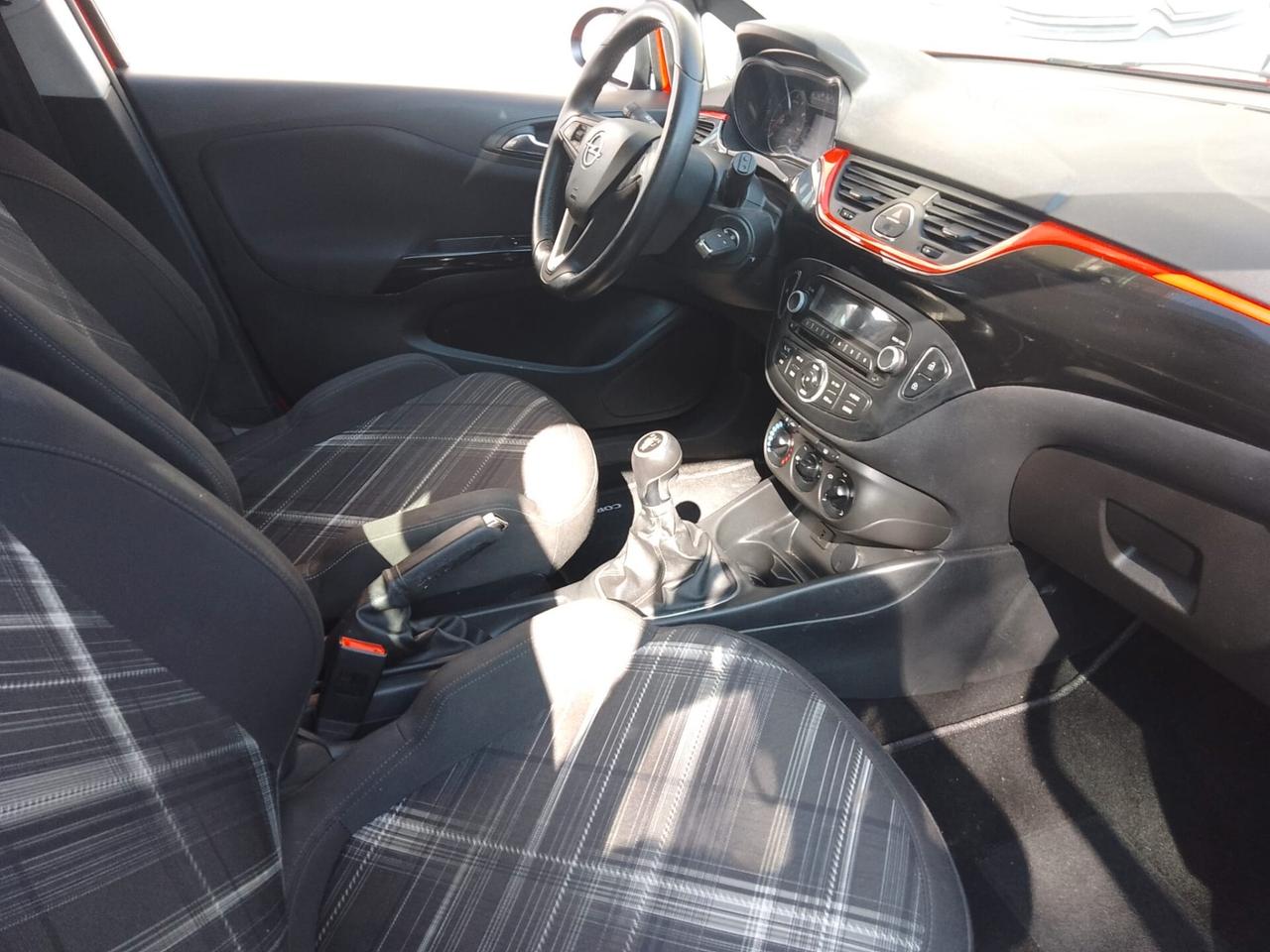 Opel Corsa 1.2 5 porte