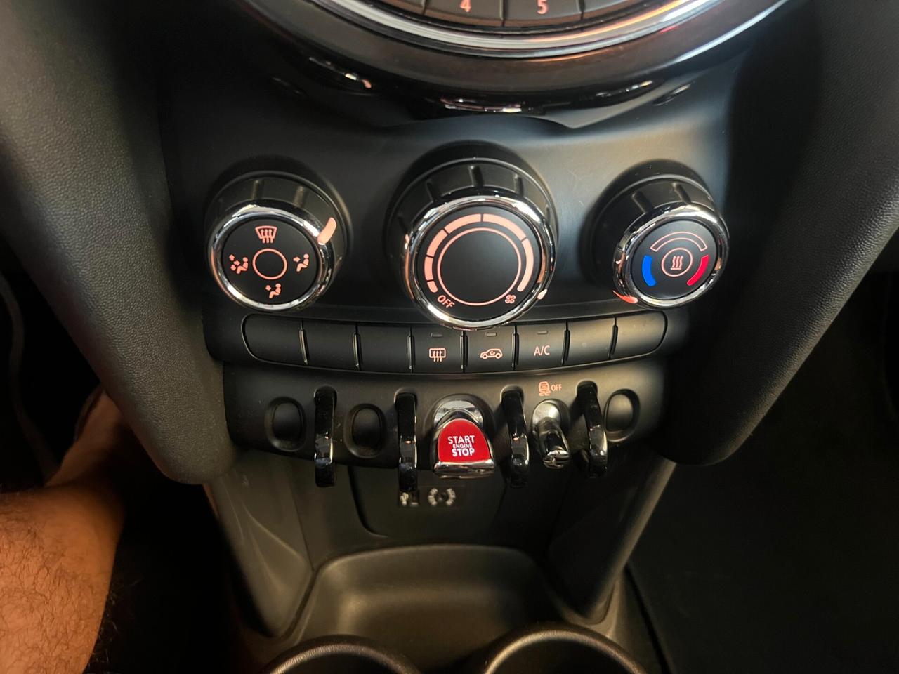 Mini 1.2 One 75 CV 3 porte km 51.459 ok neopatentati
