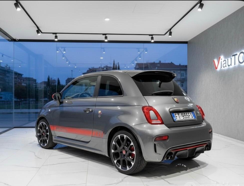 Abarth 595 1.4 Turbo T-Jet 180 CV Competizione