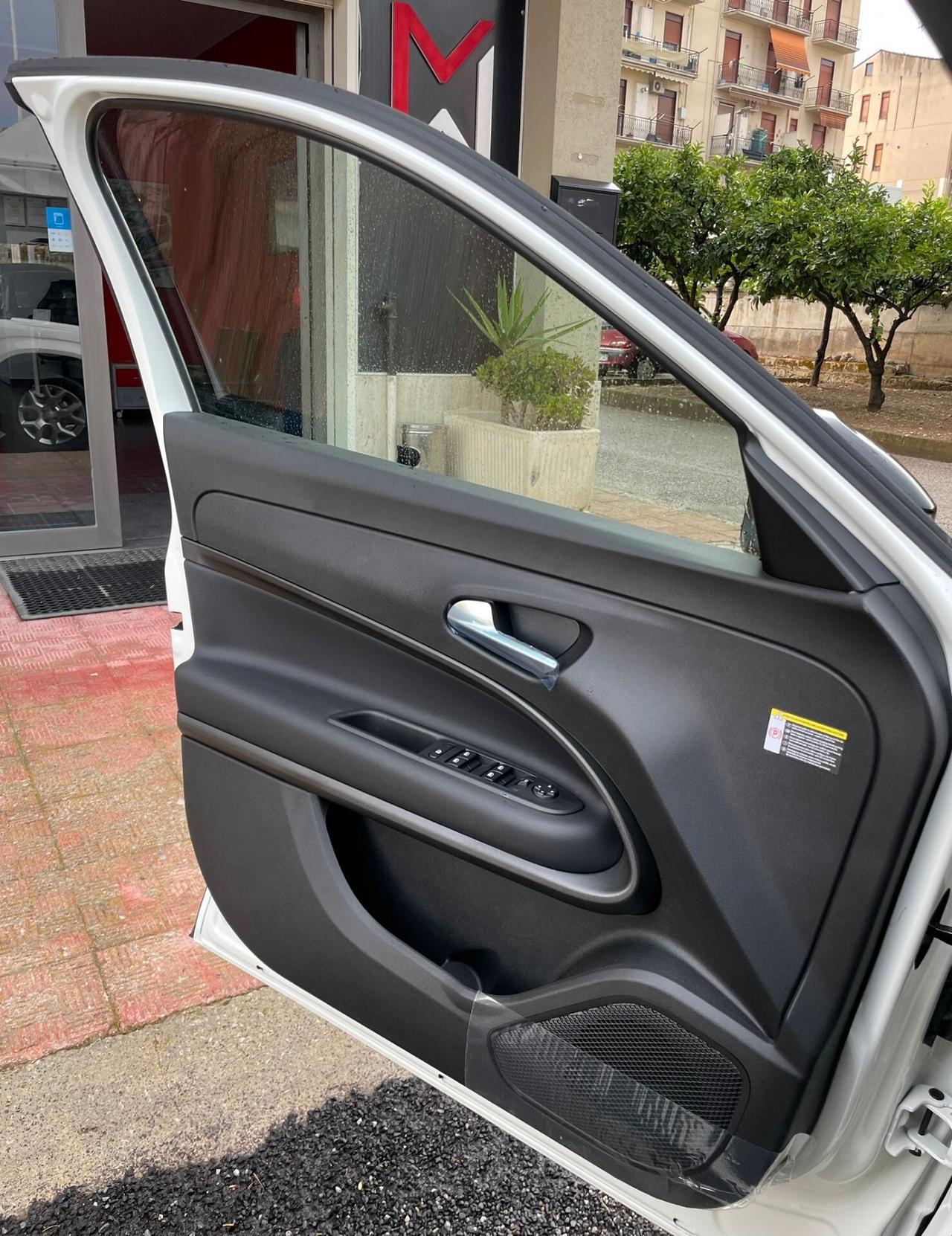 Jeep Avenger 1.2 Turbo 110 CV MHEV Altitude 2026