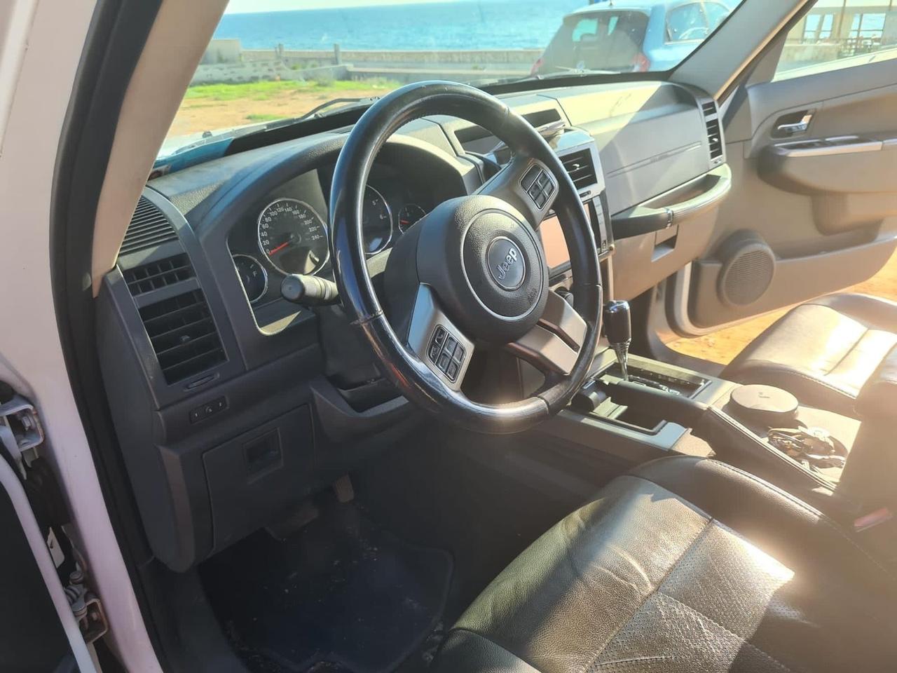 Jeep Cherokee 2.8 CRD DPF Limited Auto
