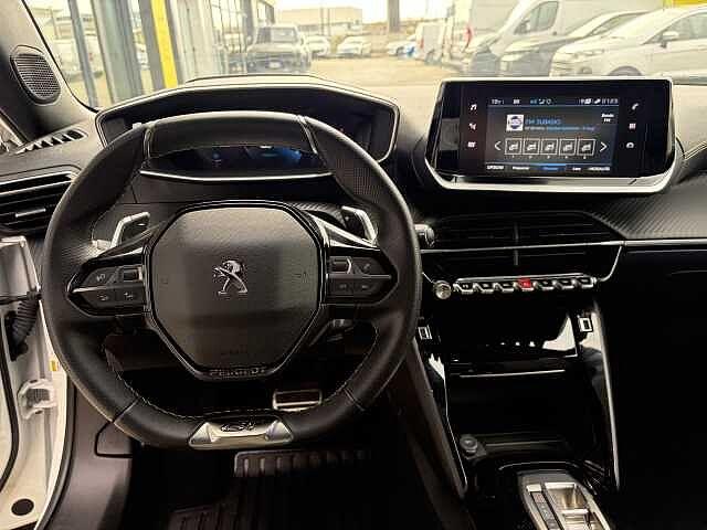 Peugeot 2008 1.2 PureTech 130 CV EAT8 GT