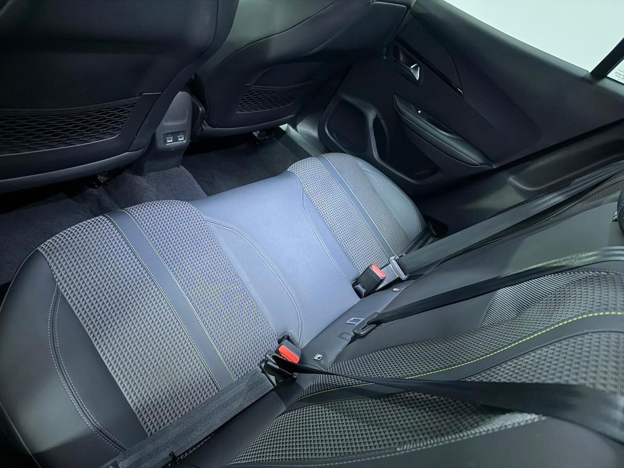 Peugeot 2008 BlueHDi 110 S&S GT