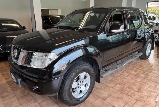 Nissan Navara 2.5 dCi 4 porte Double Cab SE 4X4