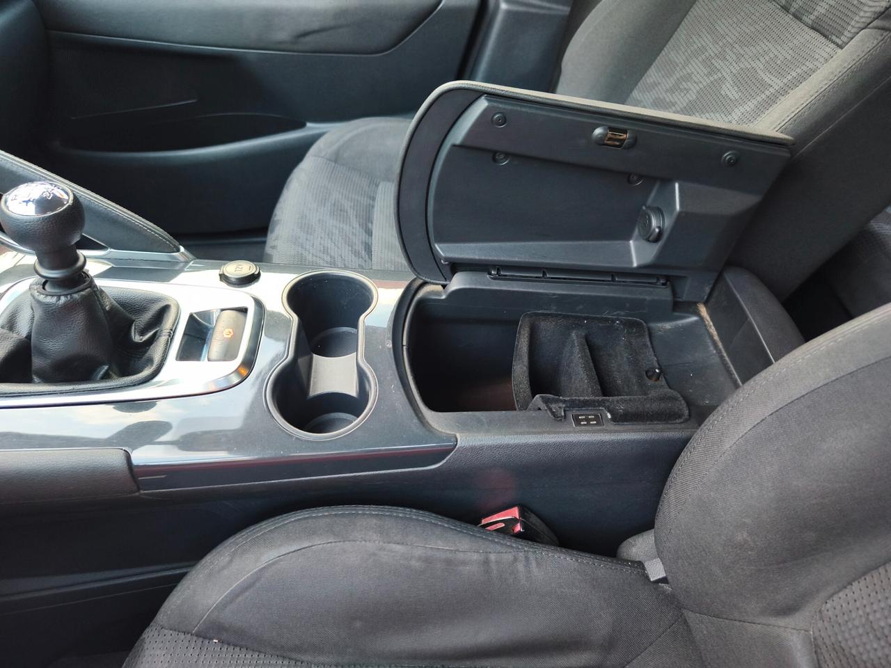 Peugeot 3008 1.6 HDi 112CV Active