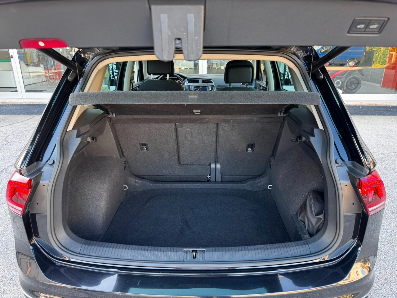 Volkswagen Tiguan 2.0 TDI SCR DSG 4MOTION Executive BMT