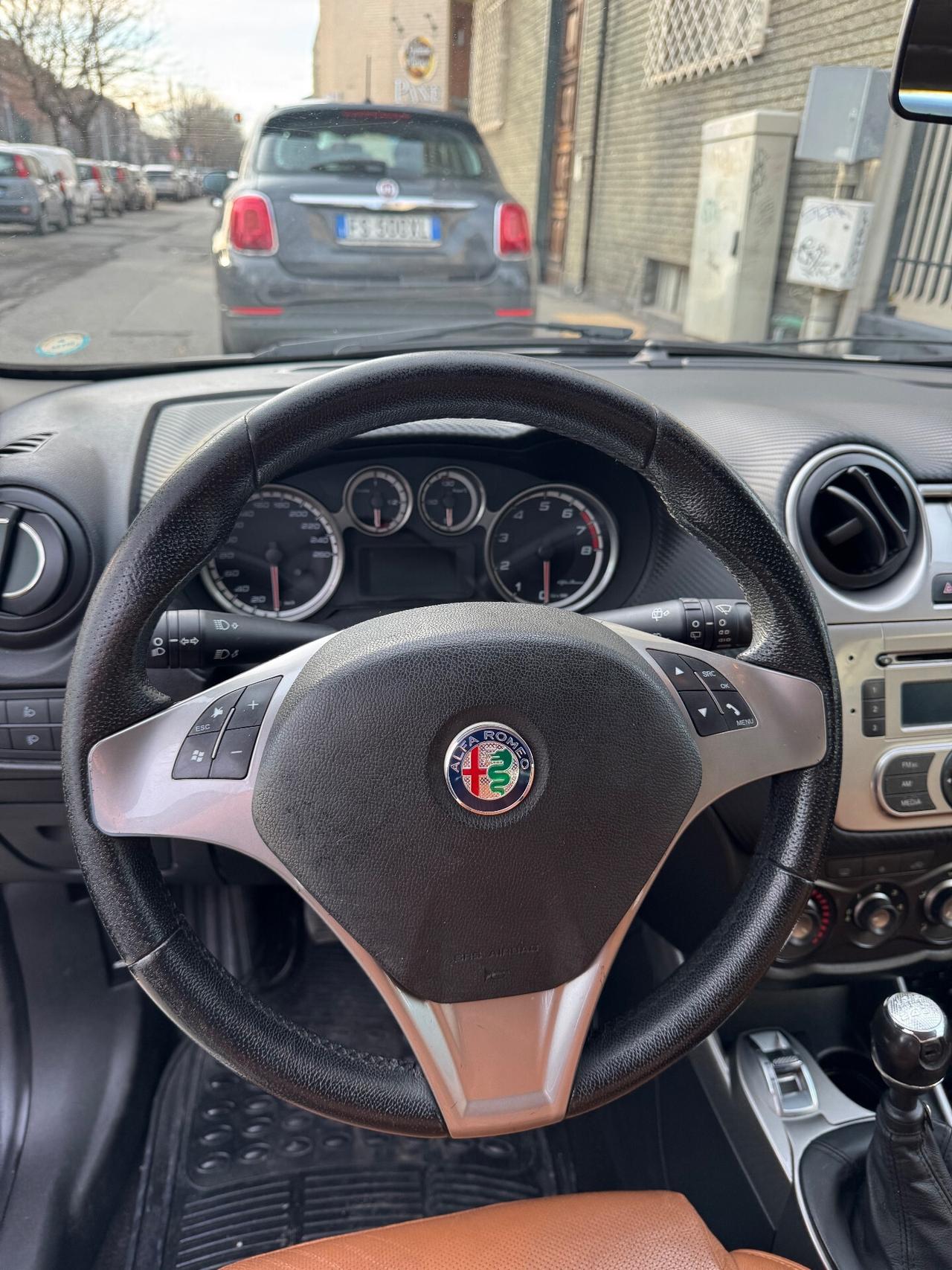 Alfa Romeo MiTo 1.4 78 CV Distinctive pelle Frau