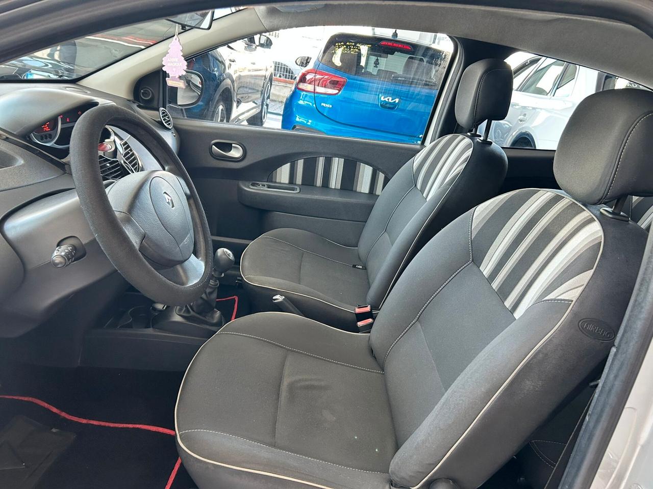 Renault Twingo 1.2B X NEOPATENTATI 2014