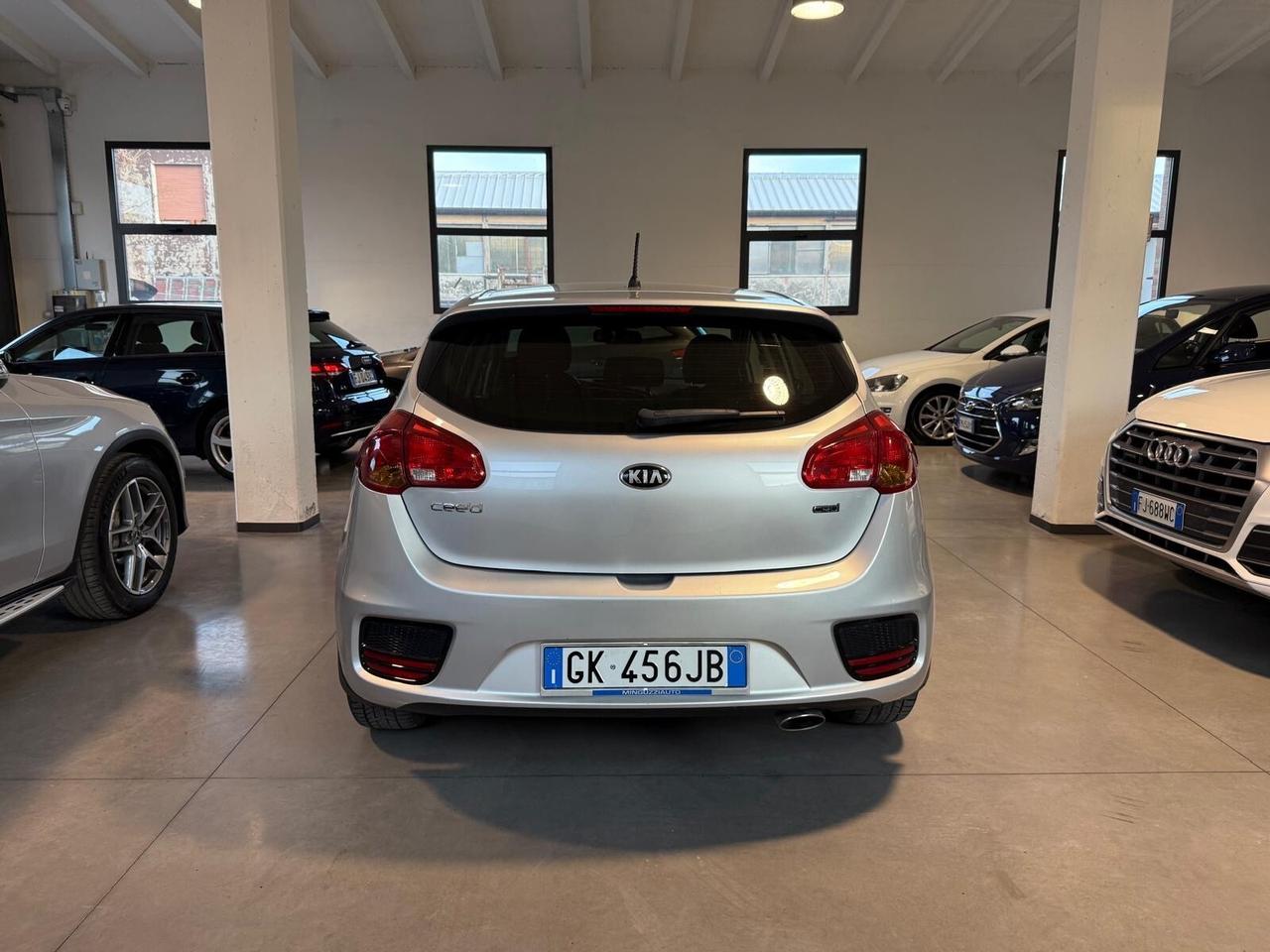 Kia Ceed cee'd 1.4 CRDi 5 porte Cool