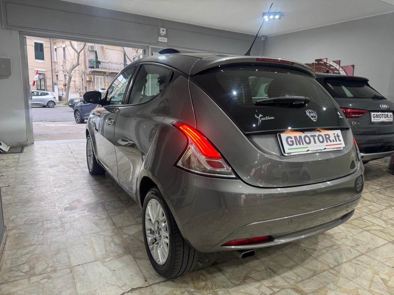 Lancia Ypsilon 1.3 MJT 95 CV 5p Gold