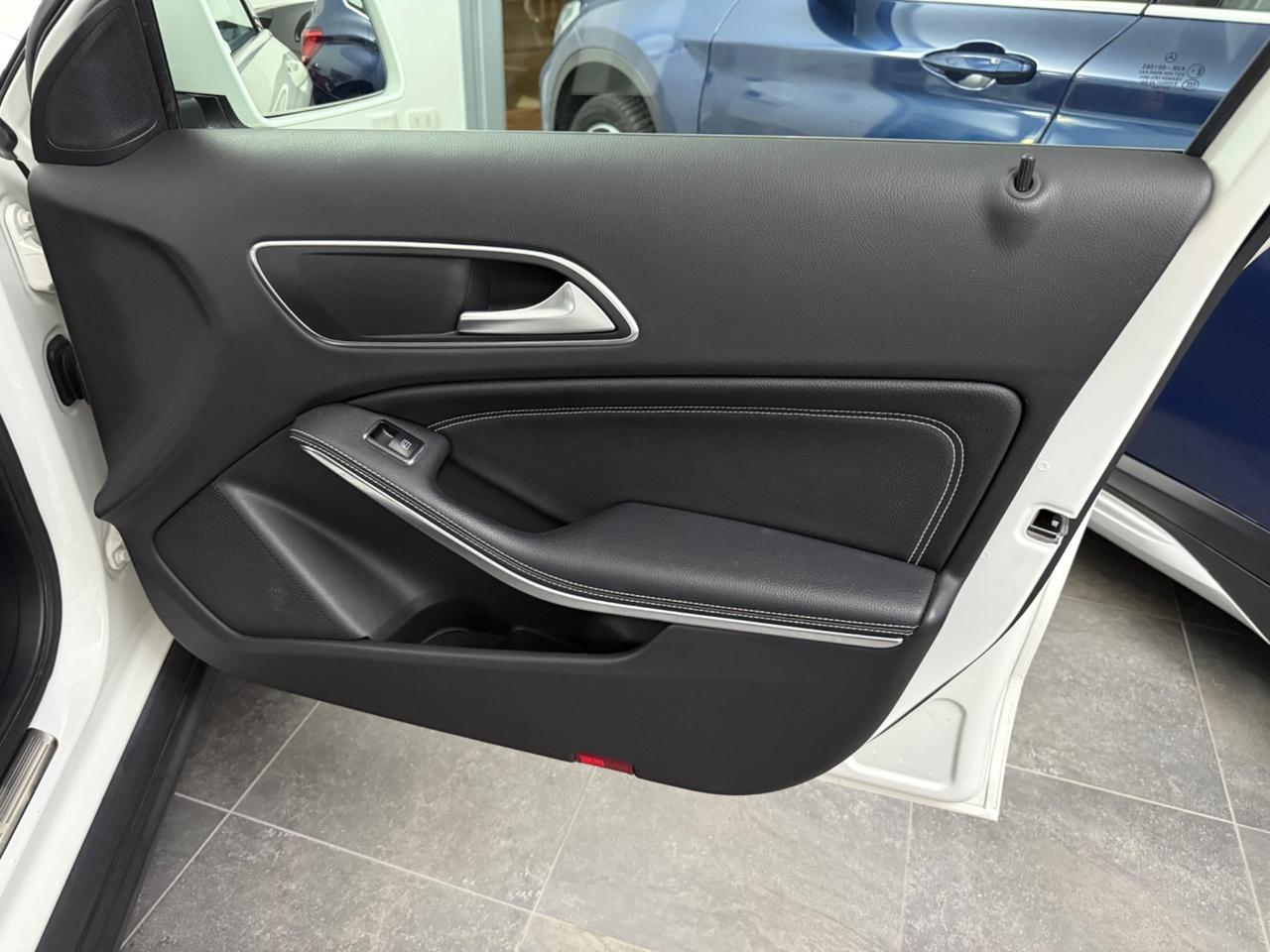 Mercedes-benz GLA 200 d Automatic 2.2 136 Cv Motore Mercedes