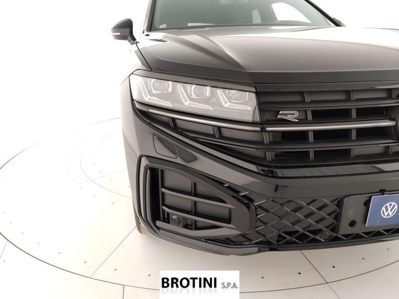 Volkswagen Touareg 3.0 V6 TDI SCR 170kW R-Line Final Edit