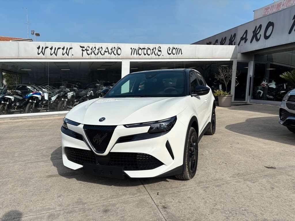 Alfa Romeo Junior 1.2 136 CV Hybrid 2026 KM 0 IVA ESPOSTA Tua a solo 249 Euro al mese