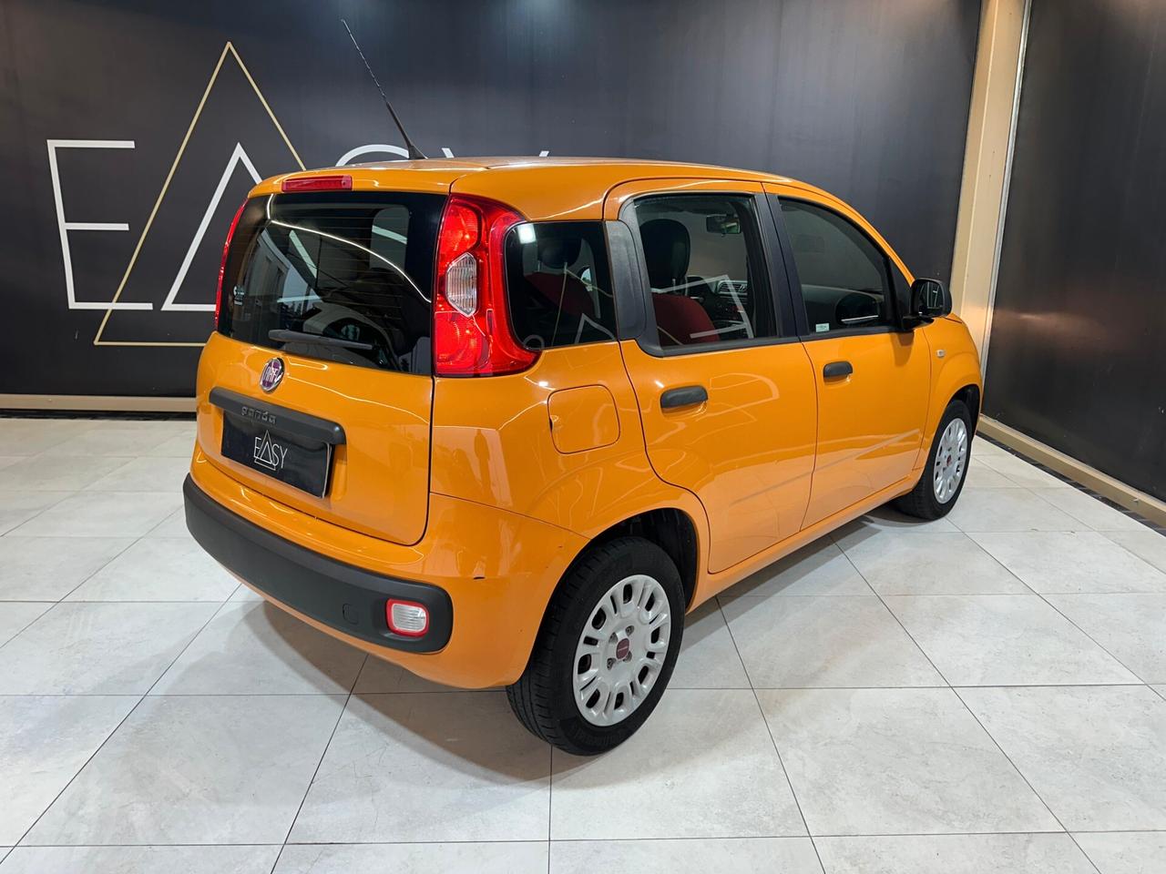 Fiat Panda 1.2 Lounge 69cv E6 * NEOPATENTATI *