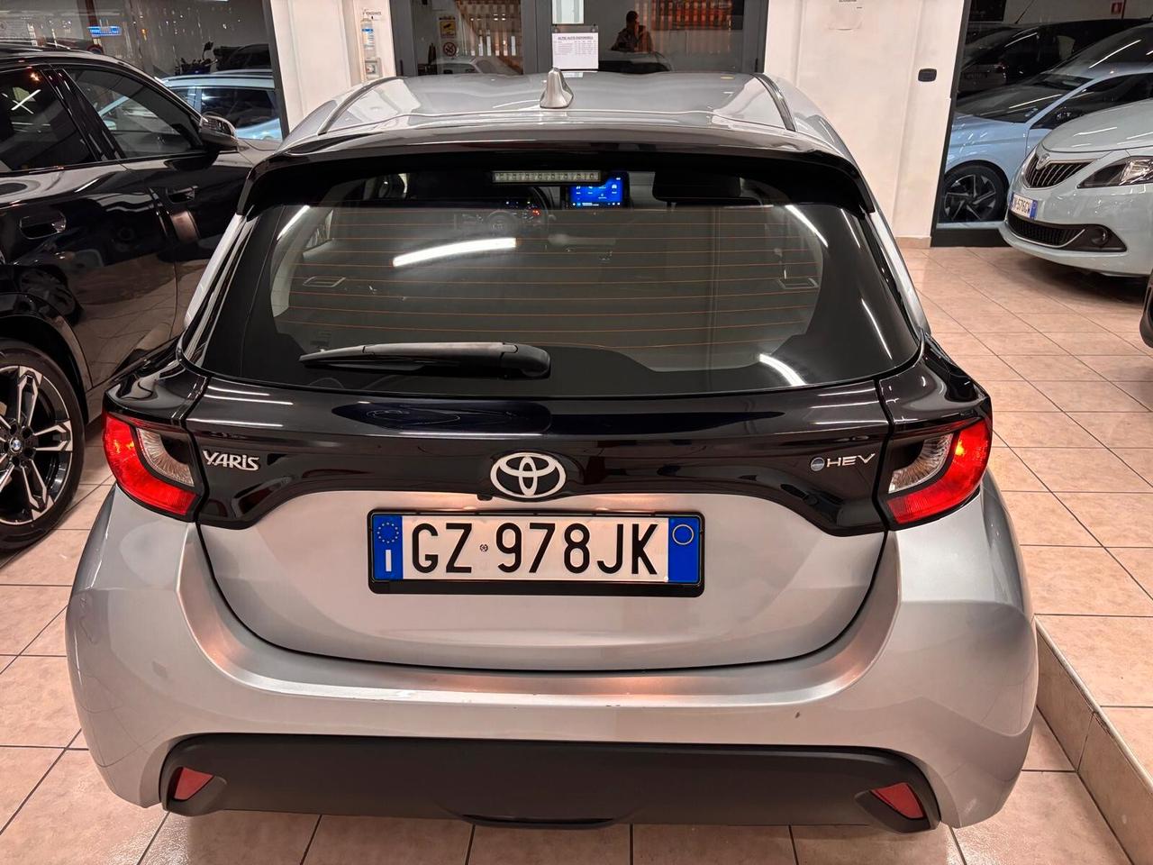 Toyota Yaris 1.5 Hybrid 5 porte Active Business Pack