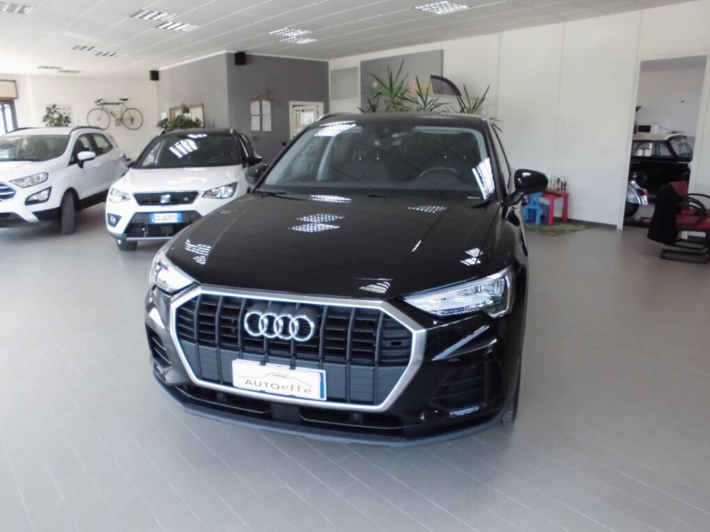 Audi Q3 2.0 TDI 150 CV S tronic Sport