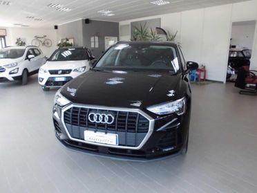 Audi Q3 2.0 TDI 150 CV S tronic Sport