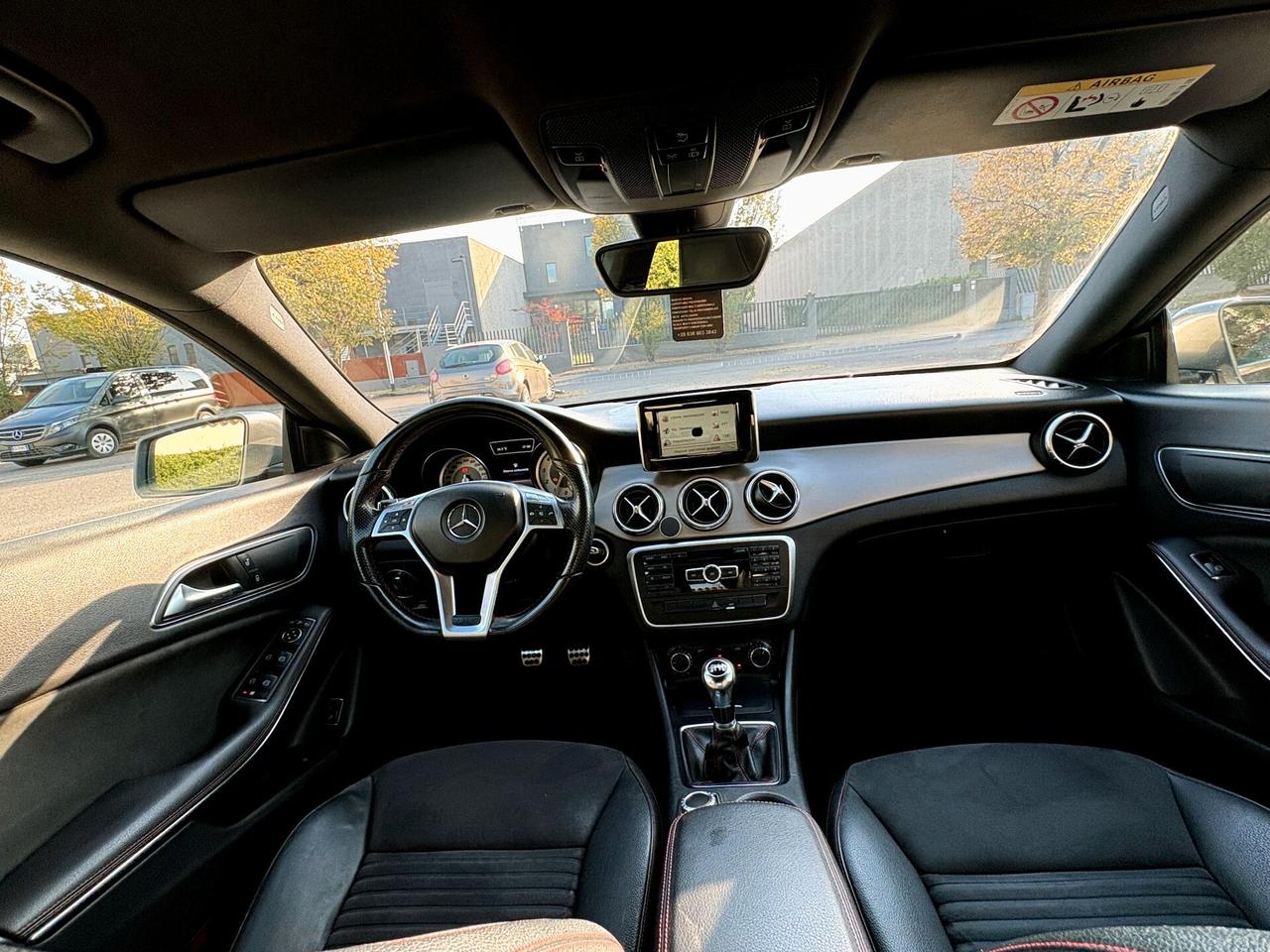 MERCEDES CLA 180i (benz.)- AMG int/est-BERLINA-2013