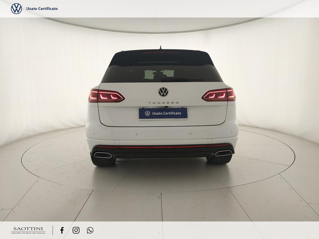3.0 TDI Elegance R-line exterior pack Tiptronic
