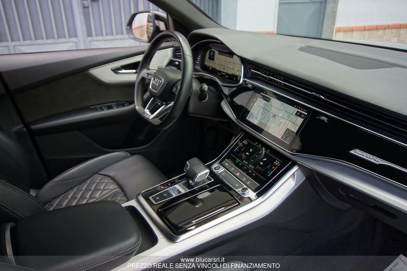 Audi Q8 45 TDI quattro tiptronic Sport