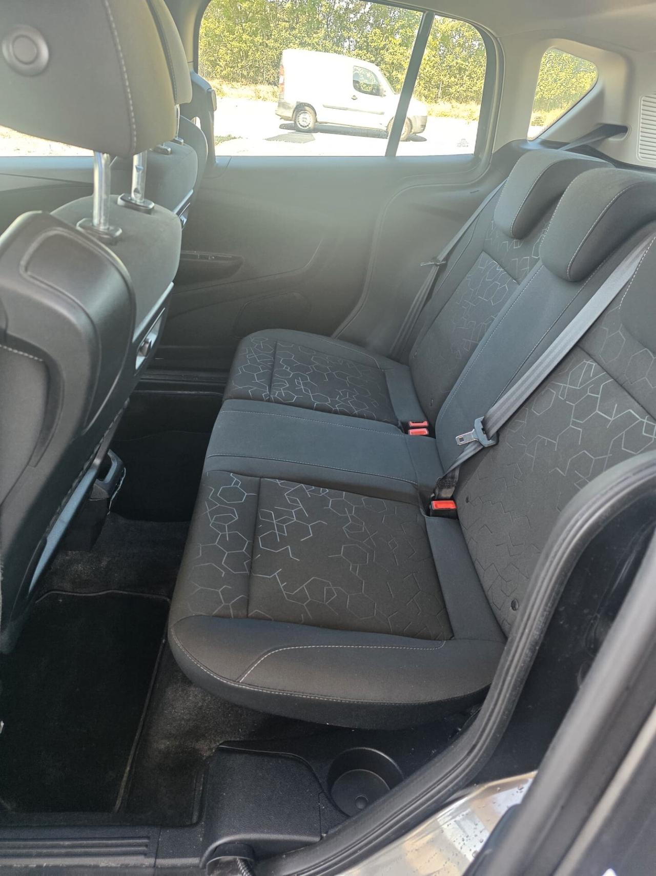 Ford B-Max 1.4 90 CV GPL Business Titanium