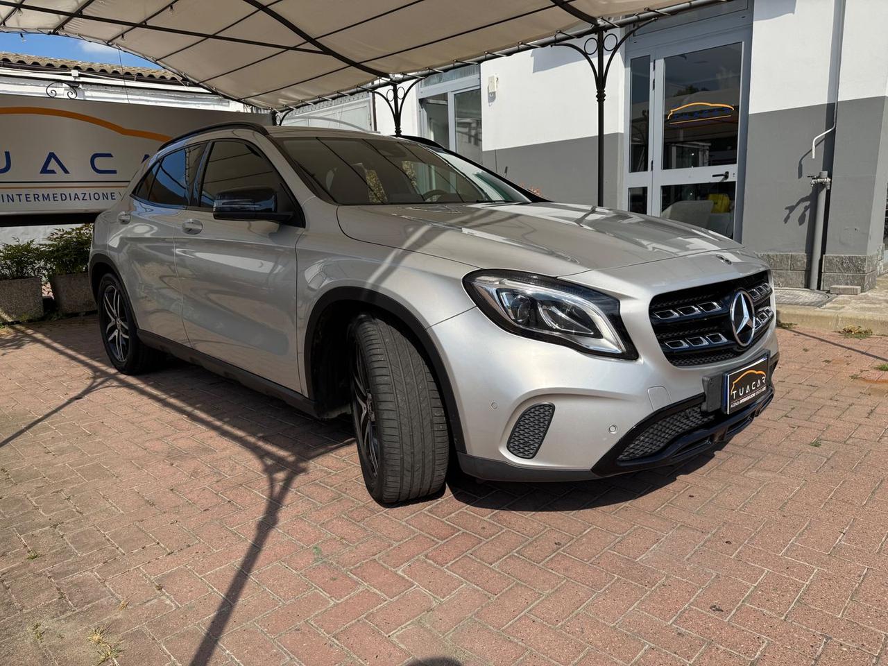 Mercedes-Benz GLA 220 Premium GLA 220 D #6418