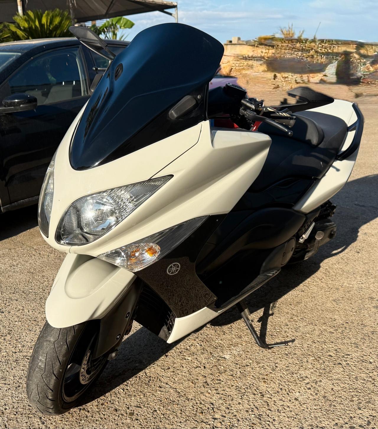 Yamaha T Max 500
