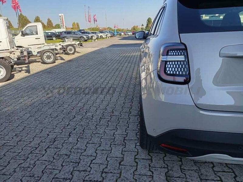 FIAT 600 600 1.2 hybrid 145cv auto