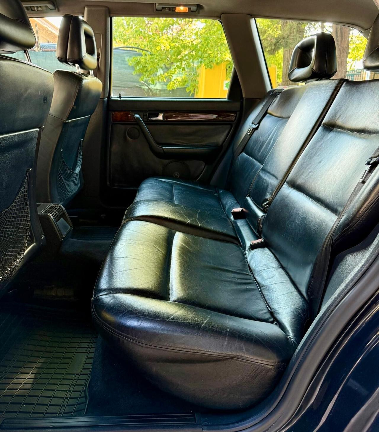 Audi S4 100 TURBO AVANT