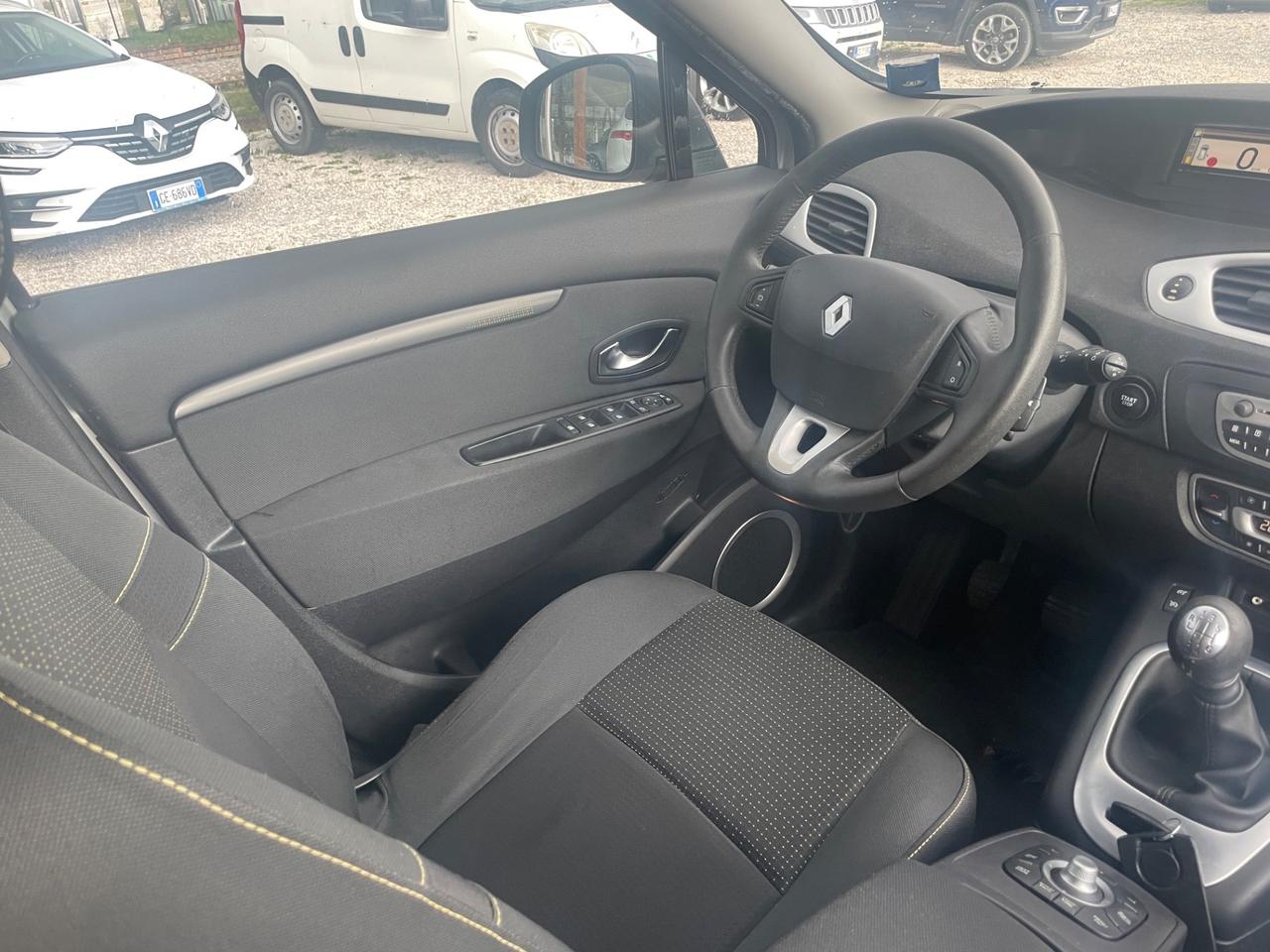 Renault Scenic Scénic X-Mod 1.5 dCi 110CV Luxe