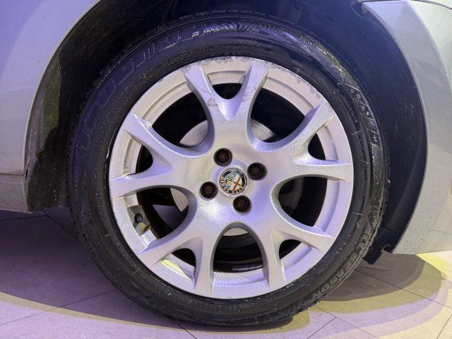 ALFA ROMEO MiTo 1.4 78 CV Distinctive Sport Pack