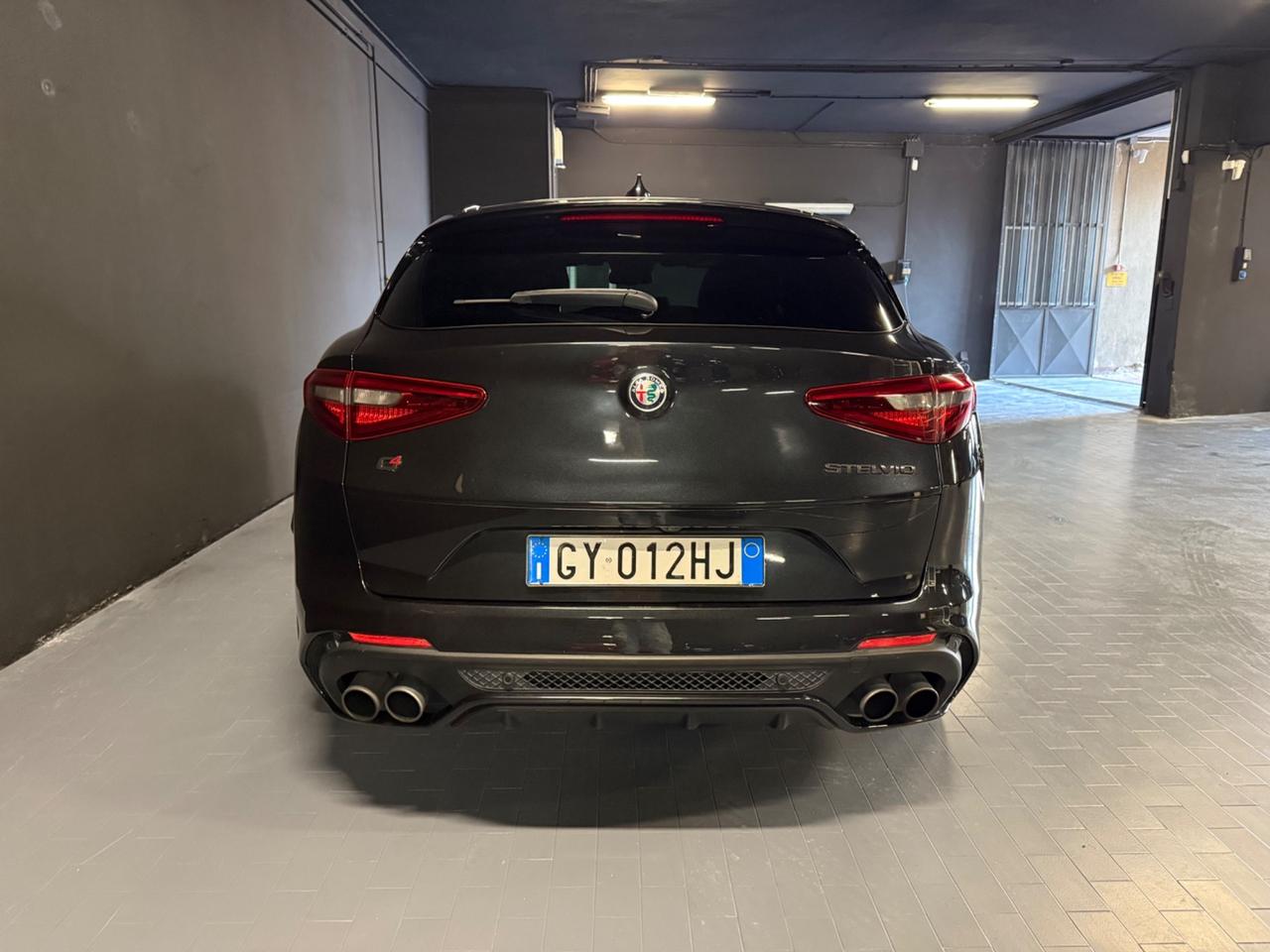 Alfa Romeo Stelvio 2.9 Bi-Turbo V6 510 CV AT8 Quadrifoglio