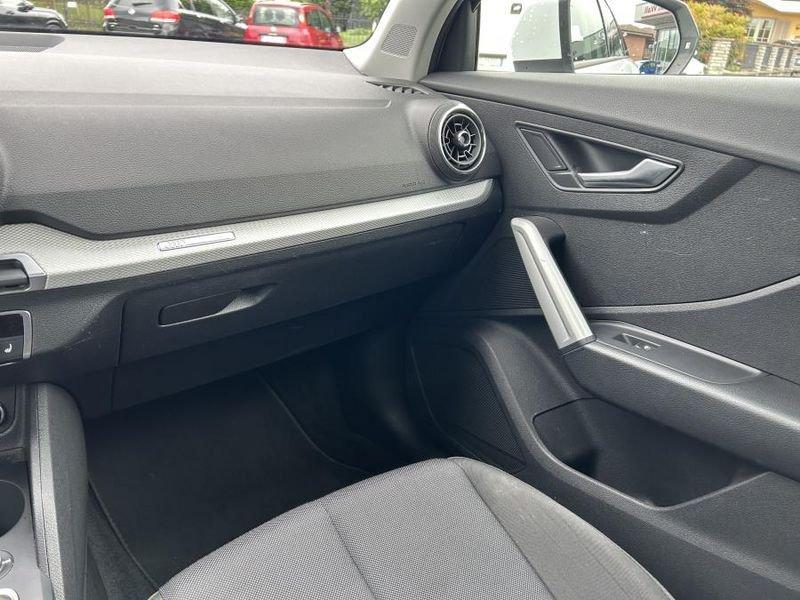 Audi Q2 35 TFSI S-Tronic Business Advanced NAVI+FULL LED+CAMERA