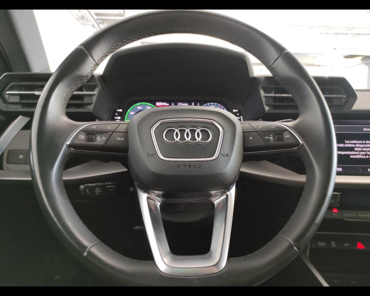 AUDI A3 4ª serie - A3 SPB 40 TFSI e S tronic Business