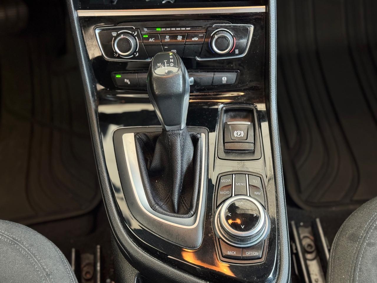 Bmw 2er Active Tourer 216d Luxury