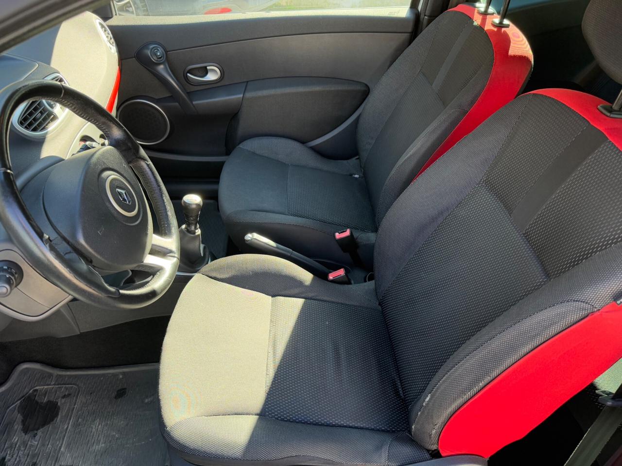 Renault Clio 1.2 16V 3 porte Rip Curl