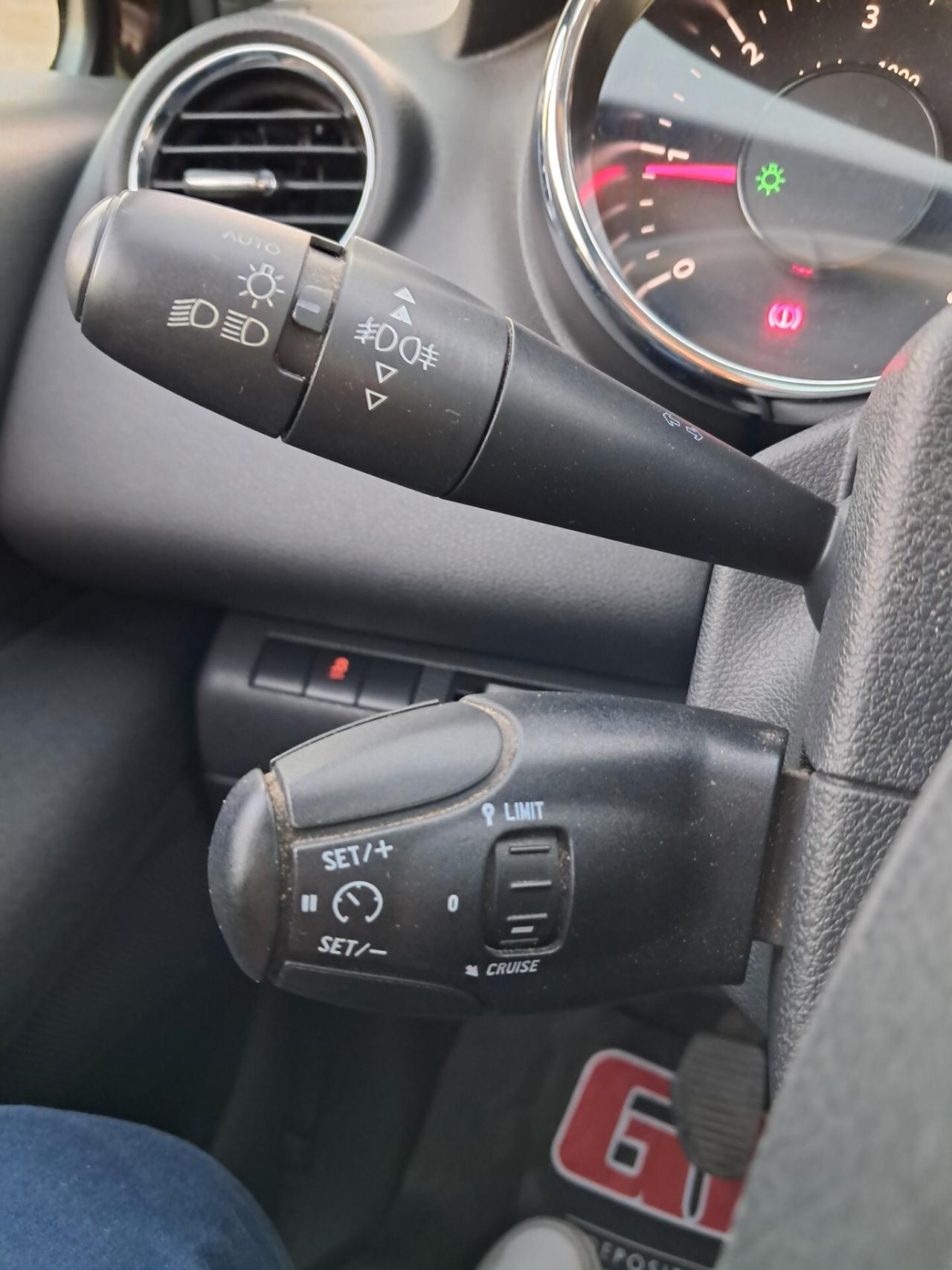 Peugeot 3008 1.6 HDi 112CV Allure*CLIMA*TETTO*CERCHI