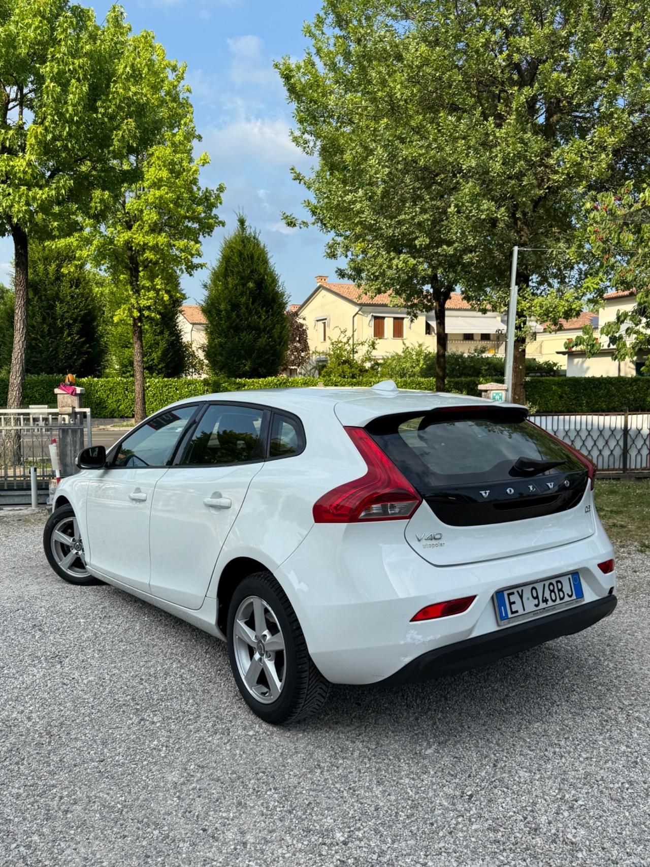 Volvo V40 D2 1.6 Summum